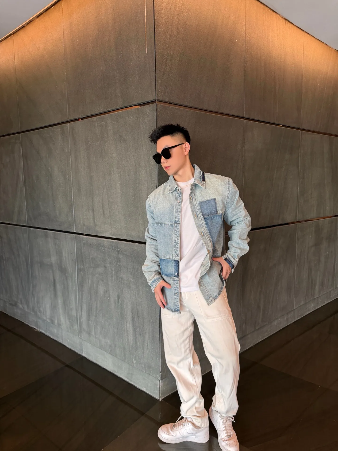 Louis Vuitton/Louis Vuitton presbyopic patchwork denim jacket